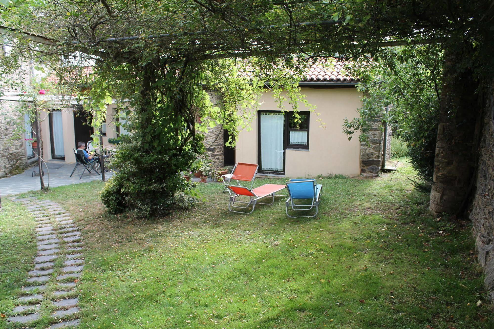 Casa Lucas Guest House Arzua Exterior photo